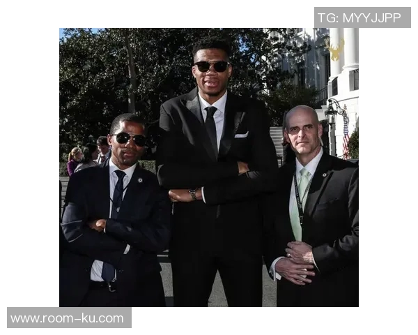 雄鹿梦境未醒继续补强只会加深困境交易字母重建或是唯一出路